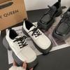 Sapatos de couro pequenos de dedo grande estilo britânico retrô primavera e outono para mulheres 2023 Novos sapatos pretos com cadarço e sola grossa