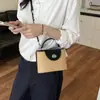 Bolsa de Palha Trançada para Mulheres Verão 2026 Bolsa de Mão Patchwork Bolsa Transversal Estilo Retrô Francês Estilo de Férias Design de Nicho Bolsa de Ombro