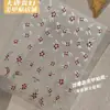 Estilo Old Money Ambiente Otoñal Lámina Dorada Flor Roja Pequeña Uñas 3D Pegatinas de Maquillaje Festivo de Año Nuevo Nuevas Pegatinas para Uñas