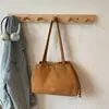 Bolsa Retro 2025 Nova Tendência com Cordão para Mulheres, Bolsa de Ombro Transversal Fosca Fashion, Bolsa Saco Texturizada Fashion para Mulheres