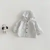 Dianxi Verão Novo Estilo Bebê Estilo Coreano Conjunto de Jaqueta com Capuz Xadrez Conjunto de Três Peças com Colete de Desenho Animado e Calça para Bebê
