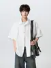 Camisa Blanca Desestructurada con Remaches para Hombre, Manga Corta, Delgada de Verano, Corte Holgado, Camisa de Protección Solar para Exteriores, Estilo Casual Americano, Manga Tres Cuartos