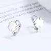 Aretes de trébol para mujer verano plata de ley 925 nueva moda estilo frío simple hebilla de oreja joyería de oreja con temperamento de alta calidad