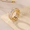 Anel Quadrado de Zircônia Micro-Incrustado com Diamantes Totais de Luxo Leve, Versão Larga com Sensação de Alto Padrão, Anel Brilhante para Banquetes, Joia Empilhável Moderna e Única