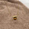 Colar de Pérolas Coloridas Misturadas Estilo Maillard Outono Inverno Retro Francês Redondo para Mulheres com Fecho de Ferradura Totalmente Cravejado de Diamantes Corrente para Clavícula para Mulheres