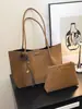 Bolsos Transfronterizos para Mujer Nicho Retro Viajero Portátil Bolso para Suegra 2025 Nuevo Bolso Tote Casual de Hombro de Gran Capacidad