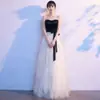 Vestido de Noite Strapless de Luxo Leve Estilo Francês para Mulheres, Vestido Longo de Renda com Contraste Preto e Branco e Laço, Vestido Elegante de Alta Qualidade para Mulheres