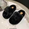 ¡Super grueso super~! Pantuflas mullidas de aumento de altura suave para mujer, se pueden usar afuera, forradas de felpa, suela gruesa, estilo ins, pantuflas de algodón de invierno, blanco, negro