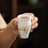 Taza de té de porcelana blanca de Dehua pintada a mano con peonías, taza de té de cerámica Kung Fu, taza de maestro, taza individual, juego de té para el hogar