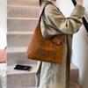Bolsa Tote Grande de Moda Feminina 2025 Nova Outono e Inverno Casual Design de Nicho Retro Bolsa de Ombro para o Dia a Dia