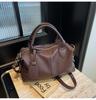 Bolsa de Ombro Retrô Transfronteiriça Bolsa Boston de Couro Macio Fashion de Grande Capacidade Bolsa Transversal Feminina Europeia e Americana Cor Sólida de Alta Qualidade