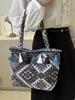 Bolso tote de estilo étnico con borlas, nuevo bolso de hombro, bolso de mano, gran capacidad, versátil para estudiantes, bolso de hombro de estilo occidental para mujer