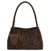 Bolsa de Ombro Única Fosca de Nicho Coreana Usada para Mulheres Outono 2025 Nova Bolsa de Mão Casual Retro para o Dia a Dia