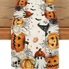 Mantel individual de Halloween bestseller transfronterizo, sensación de lujo ligero y alta gama, decoración de mesa con estampado digital de gato negro y calabaza, mantel al por mayor