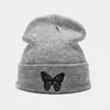 Sombreros de Moda de Comercio Exterior para Otoño e Invierno para Hombres y Mujeres, Sombreros de Lana Cálidos, Gorros Pullover con Bordado de Mariposa, Gorros sin Visera, Gorros de Punto Pullover