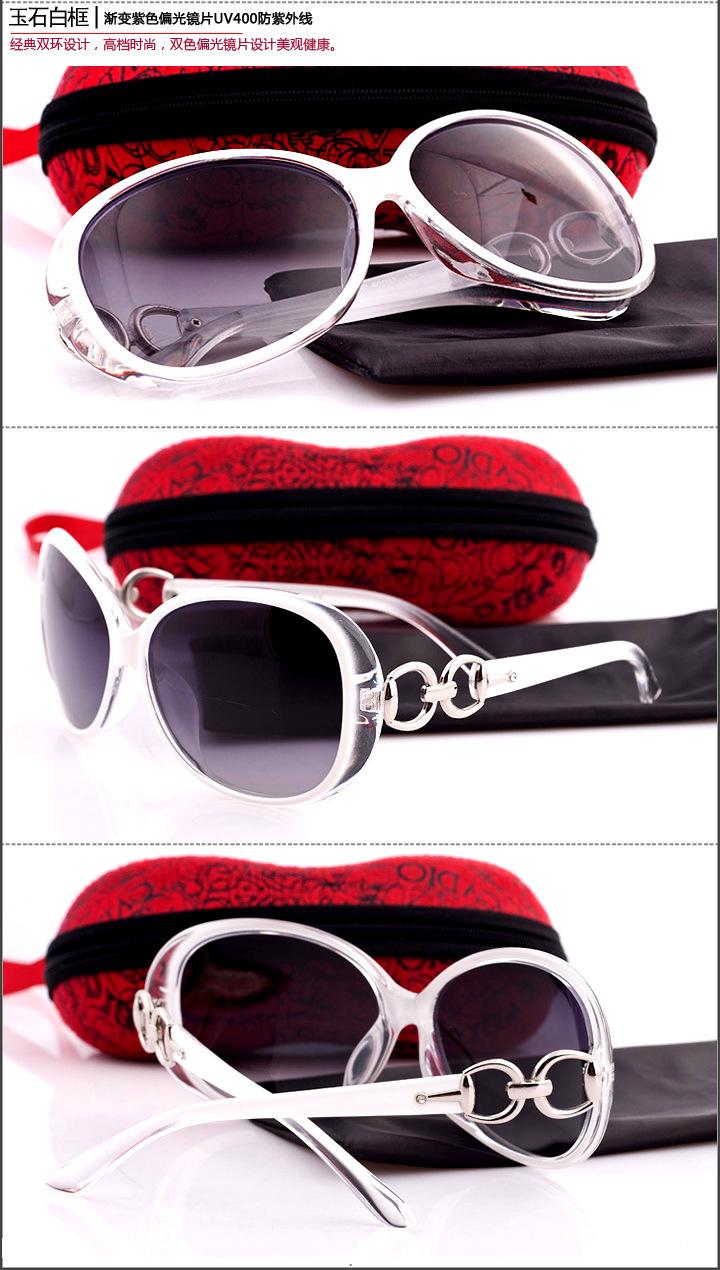 1383703440_2030257556