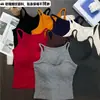 Top regata sexy estilo europeu e americano de garota popular com decote halter e clavícula à mostra, tecido escovado de outono, tendência popular online, top camisola