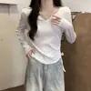 Camiseta de Manga Longa com Decote V e Cordão, Estilo Nicho Emagrecedor para Mulheres no Outono, Design Slim, Top Curto Chique para Usar por Baixo
