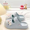 Novos Sapatos Femininos de Verão EVA Retro Mary Jane Perfurados para Diversão ao Ar Livre, Casuais Fofos, Confortáveis, Fechados