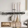 Suporte de parede para esfregão com ventosa, prateleira de armazenamento para banheiro, clipe para esfregão sem furar, gancho para vassoura e esfregão, organizador de armazenamento