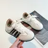 Outono de 2026 Novos Sapatos de Trincheira Infantis Sola Rasa Estampa de Leopardo Retro Sapatos Forrest Gump Versátil Listrado Esportivo Casual Sapatos de Lona