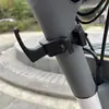 Gancho para coche eléctrico gancho para motocicleta gancho sin perforaciones frontal universal gancho para bicicleta gancho para casco de coche a batería