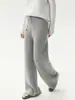26 novo cardigã de tricô de caxemira estilo retrô americano para outono e inverno para mulheres, apresentando um design de tricô de tranças em todo o corpo, zíperes duplos, um capuz e um estilo espessado.