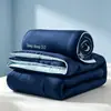 Deep Sleep Planet Pro 3.0, una colcha dos en uno con cremallera, es una colcha gruesa, cálida y termorreguladora adecuada para todas las estaciones, incluido el invierno