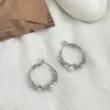 Brincos de Pérola Estilo Coreano Pequeno Estilo Chanel para Mulheres Design de Nicho Elegante Versátil Agulha de Prata Zircônia Tarraxa de Brinco Brincos Estilo Celebridade