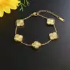 Pulseira de Aço Inoxidável com Trevo de Quatro Folhas Estilo Coreano Moda Banho de Ouro 18K Pulseira de Flor Fábrica Estoque Pronto Atacado