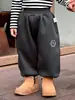 Pantalones de Forro Polar para Niños Pantalones Deportivos Integrados de Forro Polar Invierno 2025 Nuevos Cálidos Casuales Largos Súper Estilosos