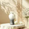 Jarrón de cristal vertical a rayas degradadas al por mayor personalizado, recipiente decorativo floral hidropónico para decoración de sala de estar y dormitorio, almacenamiento de escritorio