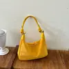 Bolso tipo Dumpling Transfronterizo para Mujer 2026 Nuevo de Gran Capacidad para el Trabajo Bolso de Mujer de Ante Bolso de Hombro de Moda para Estudiante Universitario