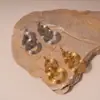 Pendientes Colgantes Redondos Huecos Transfronterizos Europeos y Americanos, Lujo Ligero y Sensación de Alta Gama, Ganchos para Orejas de Personalidad Exagerada, Diseño Único, Estilo Nicho