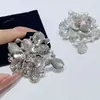 Acessórios DIY m Marca Mesmo Estilo Broche Duplo Rosa Concha Broche Zircônia de Alta Qualidade Broche de Pérola Suporte Vazio