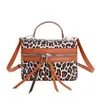 2025 Bolso Estilo Coreano Casual Retro Moda Tendencia Bolso de Hombro Estampado de Leopardo Bolso Cruzado Personalizado de Nueva Textura para Mujer