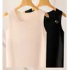 Transmisión en Vivo de la Nueva Base de Maquillaje Líquida Invisible de Talla Grande para Usar al Exterior con Copas Fijas, Chaleco Transpirable, Amigable con la Piel, Cómodo y No Restrictivo de Tirantes Anchos