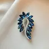 Broche Borboleta de Vidro de Luxo de Alto Padrão Transfronteiriço, Cristal Retro Incrustado com Diamantes, Elegante e Estiloso Broche para Blazer de Terno para Mulheres