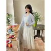 Con Vestido de Tirantes Floral, Chal con Protección Solar para Mujer, Nuevo Estilo Primavera y Verano 2025, Cárdigan de Punto Estilo Suave