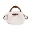 Bolso Cesta de Felpa Otoño 2025 Nuevo para Mujer, Lindo Plegado Color Sólido Hombro Único Cruzado Bolso de Moda
