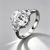 Anillo de Moissanita de Tres Piedras Ovalado Huevo de Paloma de 5 Quilates Más Vendido Transfronterizo Plata de Ley S925 Moda de Lujo Ligero Anillo de Boda