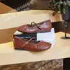 Zapatos Mary Jane de Piel de Oveja Estilo Nuevo Verano 2026 para Mujer, Moda Plisada Casual Versátiles Zapatos Pequeños de Cuero