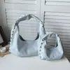 Bolso cruzado casual de alta gama estilo coreano con tachuelas, diseño elegante, versátil y elegante, bolso de hombro de gran capacidad para el trabajo para mujer