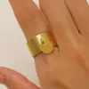 Anel com Pingente de Animal Marinho Design Retrô de Nicho Transfronteiriço Aço Titânio Banhado a Ouro 18K Moda Anel Aberto Joia