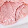 Comércio Exterior Transfronteiriço Roupa Infantil Menina Listra de Poço Manga Voadora Renda Malha Envolvimento de Fralda Ha-ha Vestido com Laço conjunto