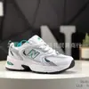 Putian Pura Original NB530 Atacado Retro Branco Prateado Sapatos Torre Femininos Esportes ao Ar Livre Lazer Corrida Versátil Sapatos de Casal