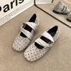 Sapatos Mary Jane de bolinhas da moda para mulheres, nova coleção de verão 2026, design de bico quadrado, elegantes e versáteis, perfeitos com vestidos, sapatos baixos