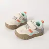 Sapatos de Caminhada para Bebê Jingqi 2026 Nova Cor de Verão Blocos de Cor Sapatos de Treino Alemães Solado Macio Malha Respirável Antiderrapante Calçados Esportivos