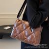 Bolso Estilo Chaqueta Acolchada para Mujer, Nuevo Bolso Cuadrado Pequeño Acolchado Coreano de Moda Otoño/Invierno 2026, Bolso de Hombro/Cruzado Versátil de Gran Capacidad