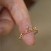 Anillo de Circonita Microincrustada Estilo Lujo Ligero Estilo Francés para Mujer Estilo Corte Princesa Japonés Corona de Lujo Ligero Anillo Abierto Combinable